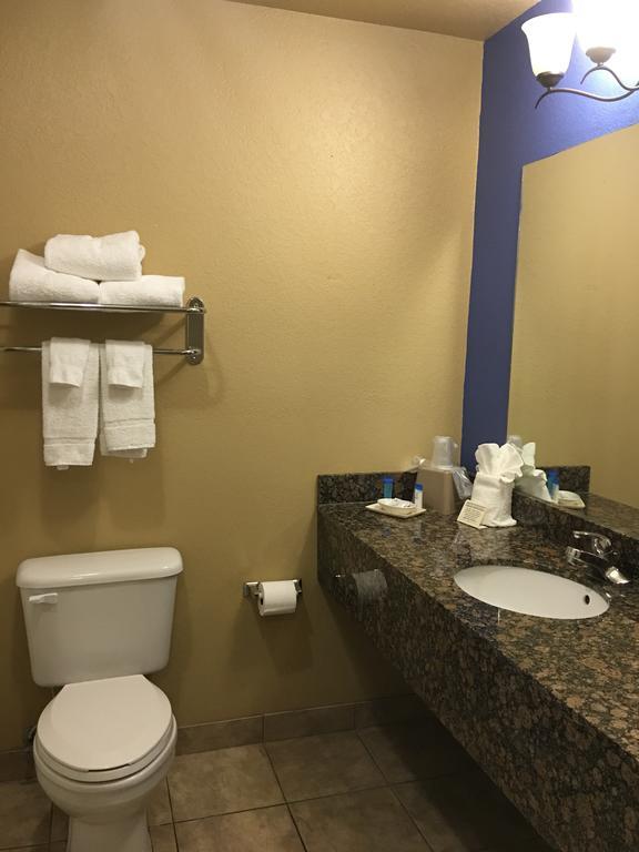 Econo Lodge Inn & Suites Greenbrier 외부 사진